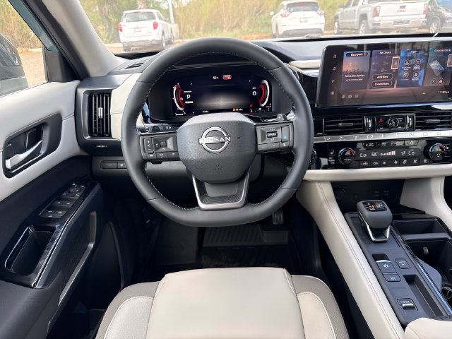 New 2026 Nissan Pathfinder SL FWD image 13