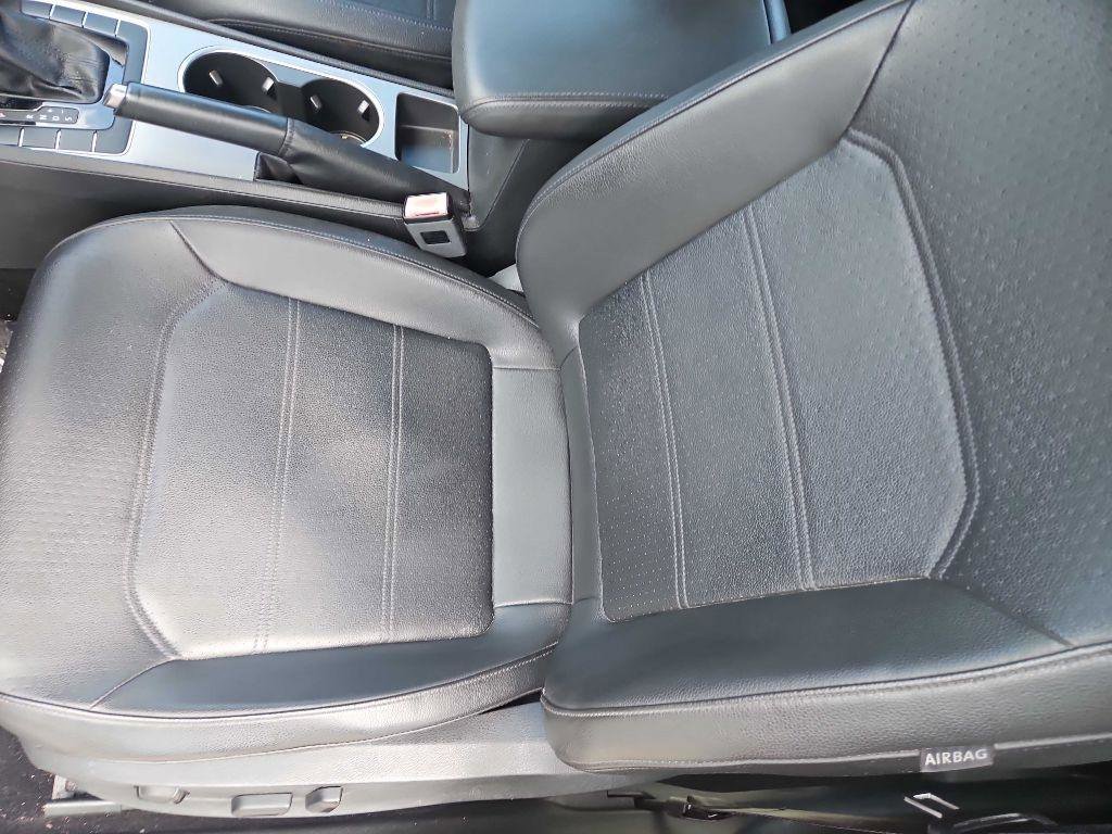 Used 2014 Volkswagen Passat 1.8T SE FWD image 26