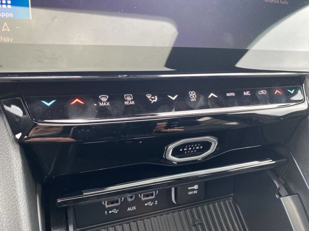 New 2026 Jeep Grand Cherokee Altitude AWD/4WD image 33