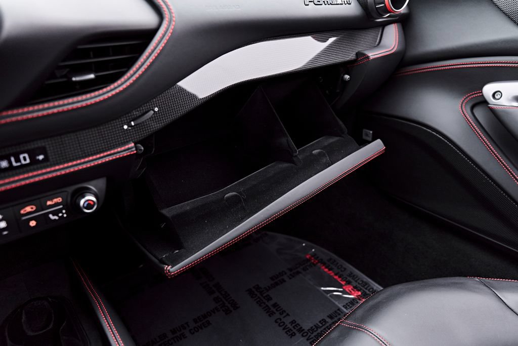 Used 2020 Ferrari F8 Tributo RWD image 92