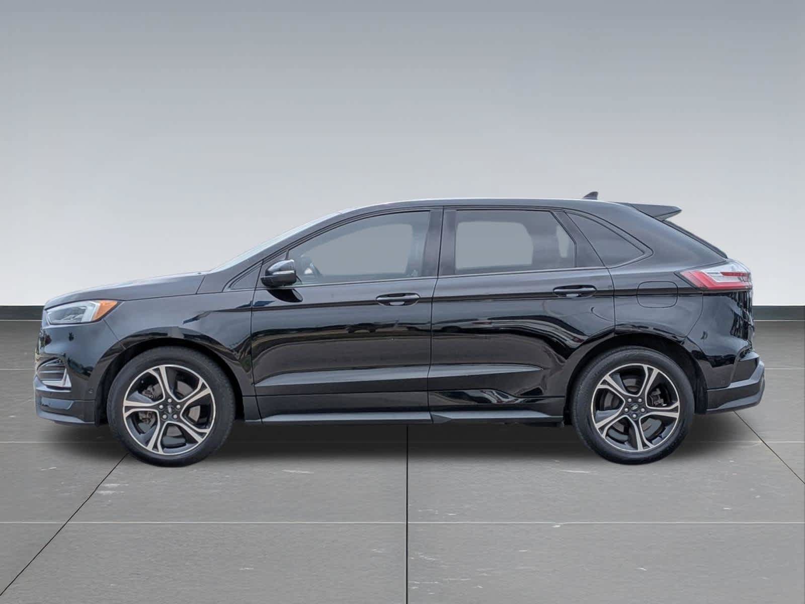 Used 2019 Ford Edge ST w/ Equipment Group 401A AWD/4WD image 2