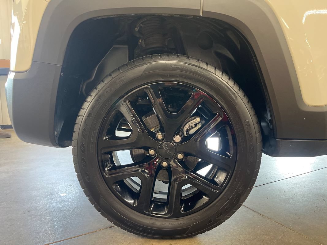 Used 2023 Jeep Renegade Altitude w/ Sun/Sound Group AWD/4WD image 25