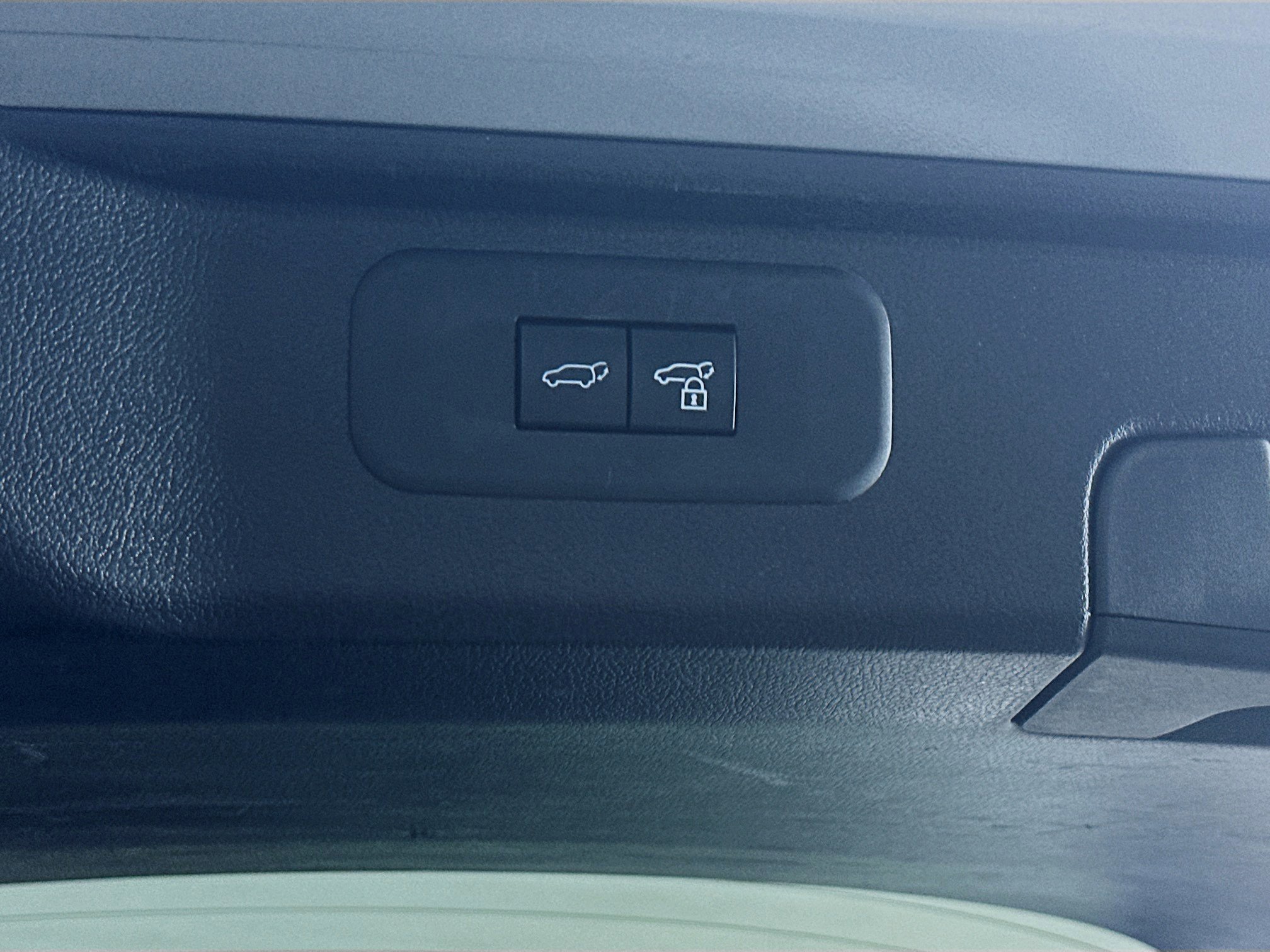 Used 2025 Toyota Grand Highlander AWD image 32