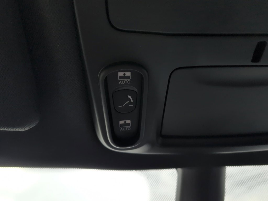 New 2026 Chrysler Pacifica Limited image 82