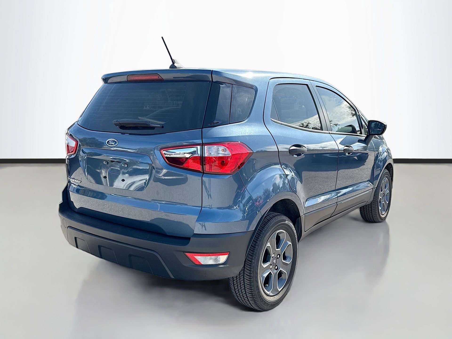 Used 2021 Ford EcoSport S image 4