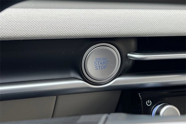 New 2025 Hyundai Tucson Limited image 23