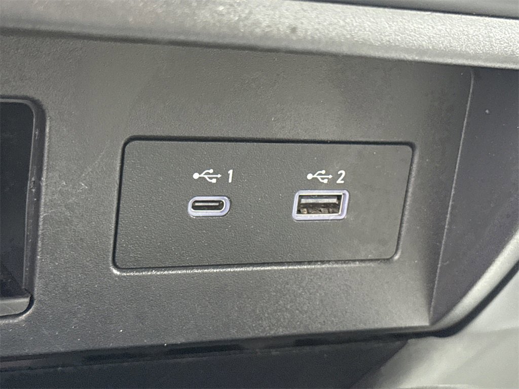 Certified 2023 Nissan Titan SV w/ SV Convenience Package image 33