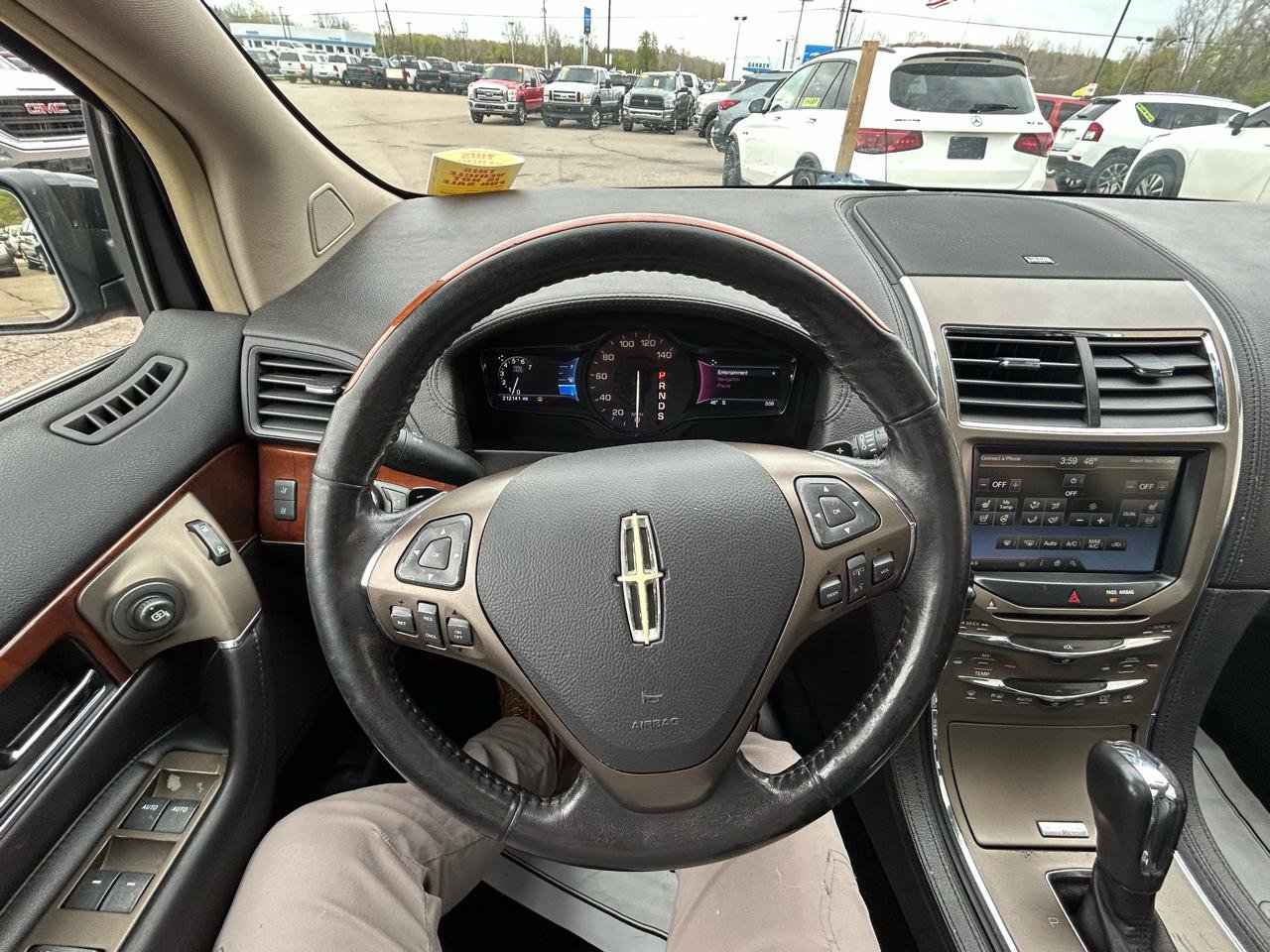 Used 2014 Lincoln MKX AWD w/ Equipment Group 101A image 32