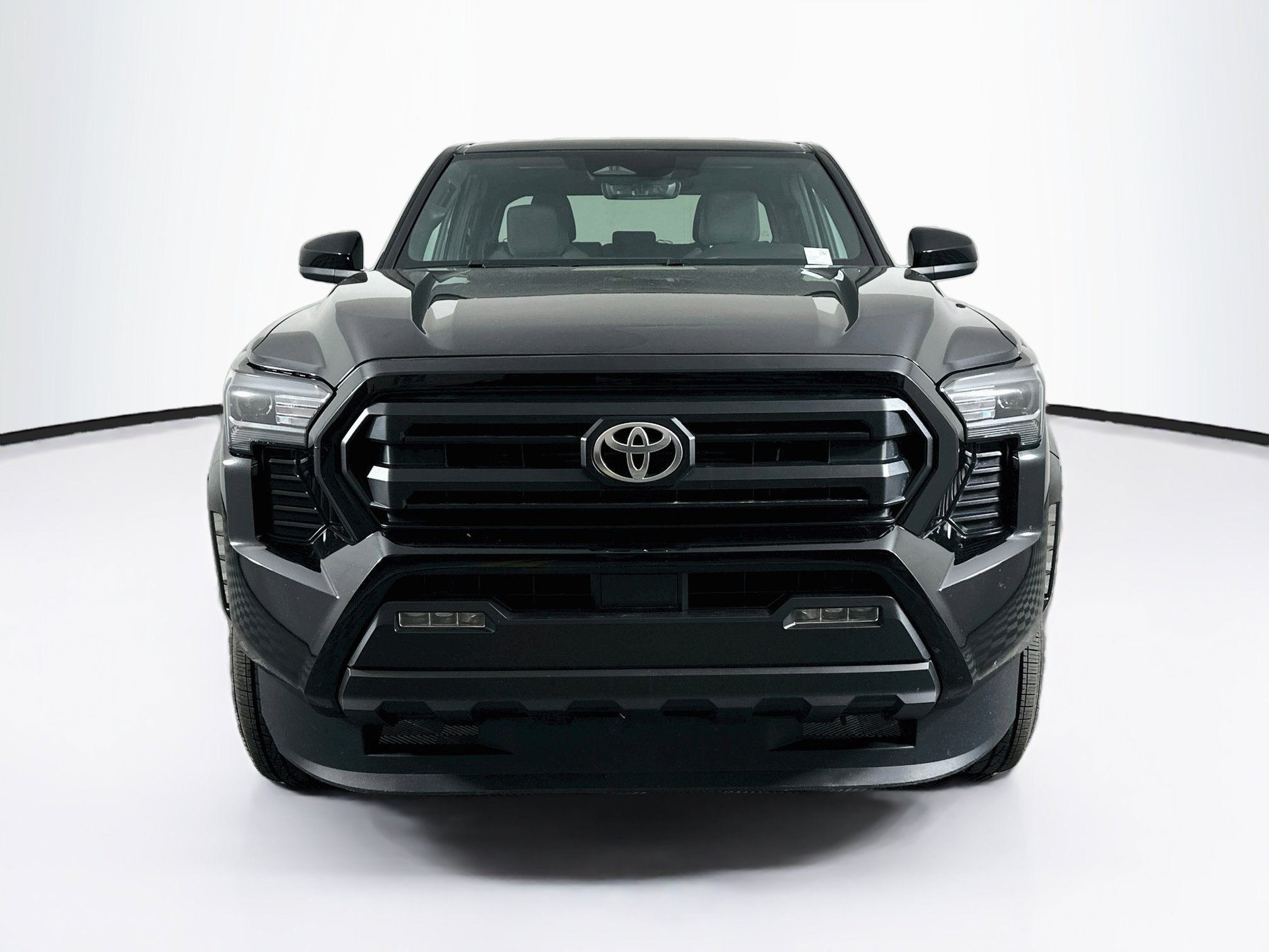 Used 2024 Toyota Tacoma SR5 RWD image 2