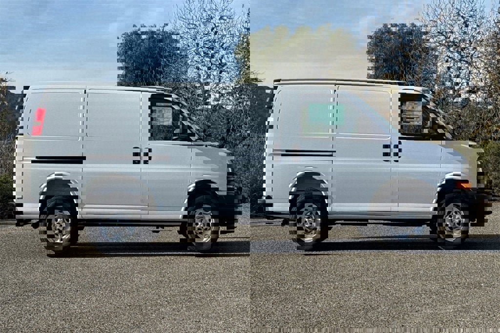 New 2025 Chevrolet Express 2500 w/ Enhanced Convenience Package image 3