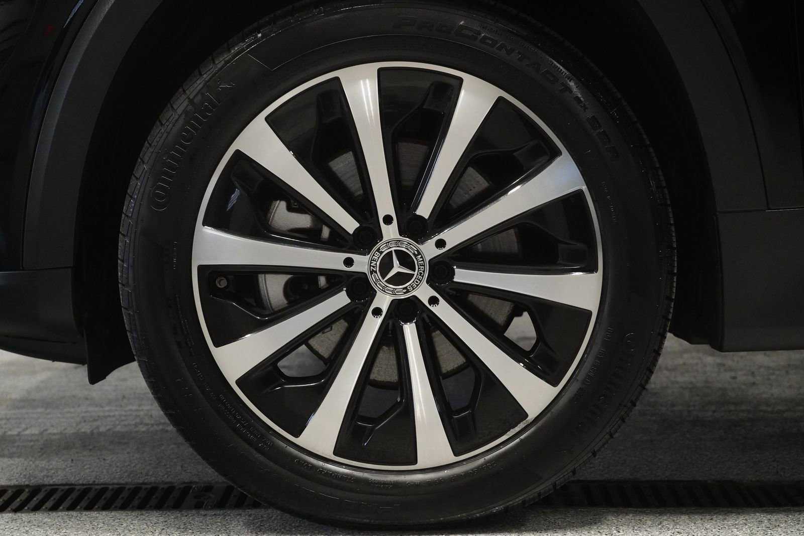 Certified 2023 Mercedes-Benz GLB 250 GLB 250 image 9