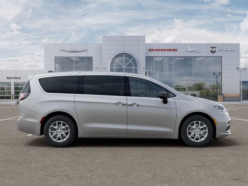 New 2026 Chrysler Pacifica Select FWD image 22