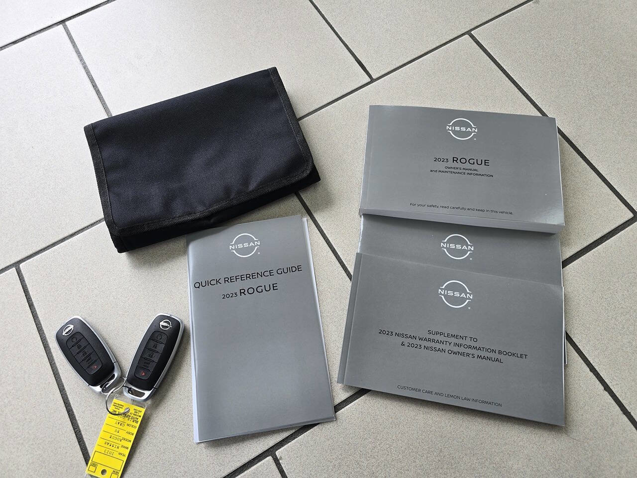 Used 2023 Nissan Rogue SV w/ SV Premium B Package image 38