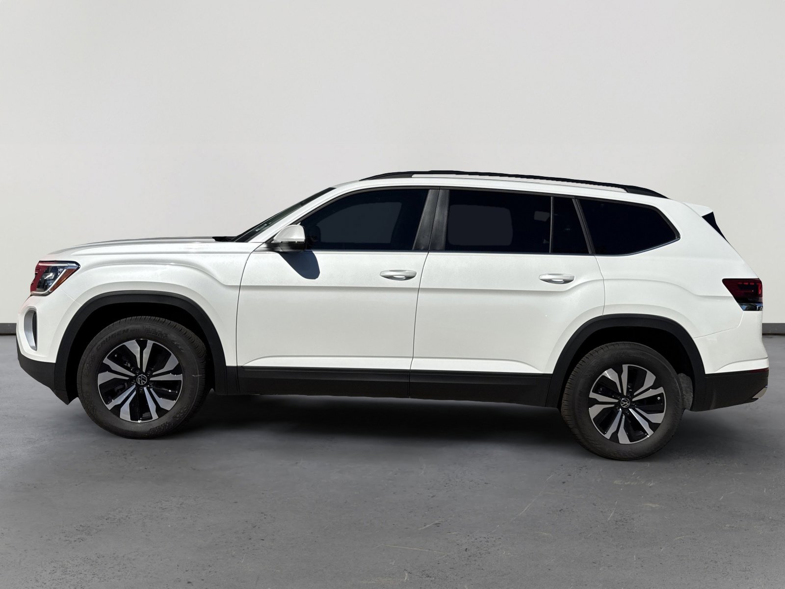 New 2026 Volkswagen Atlas SE image 3