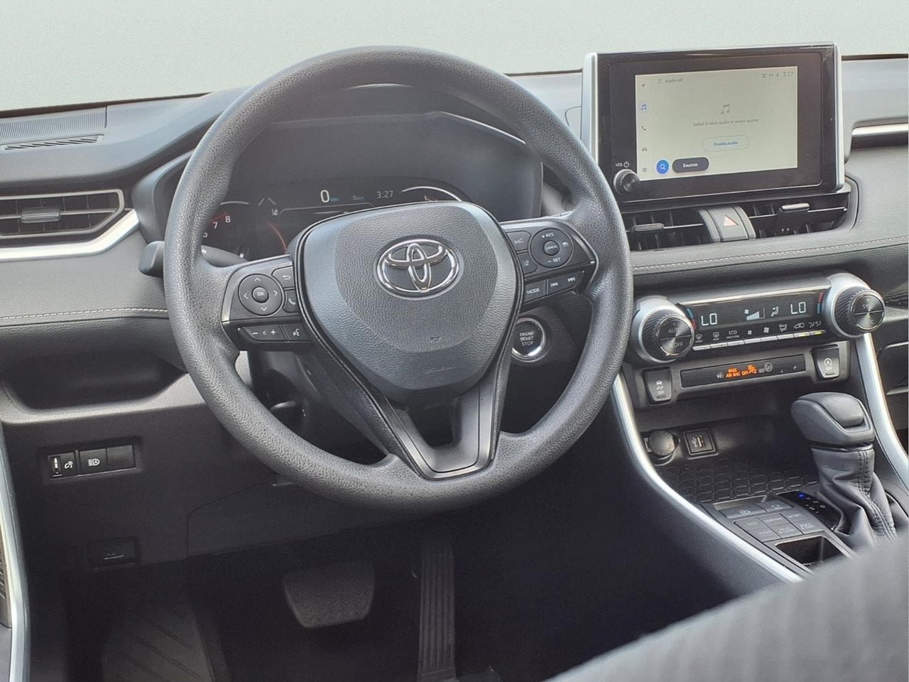 Used 2025 Toyota RAV4 XLE AWD/4WD image 12