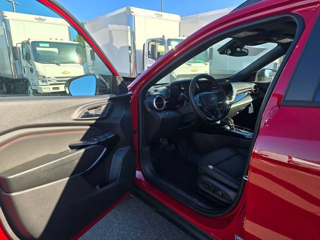New 2026 Chevrolet Trax RS w/ Sunroof Package FWD image 19