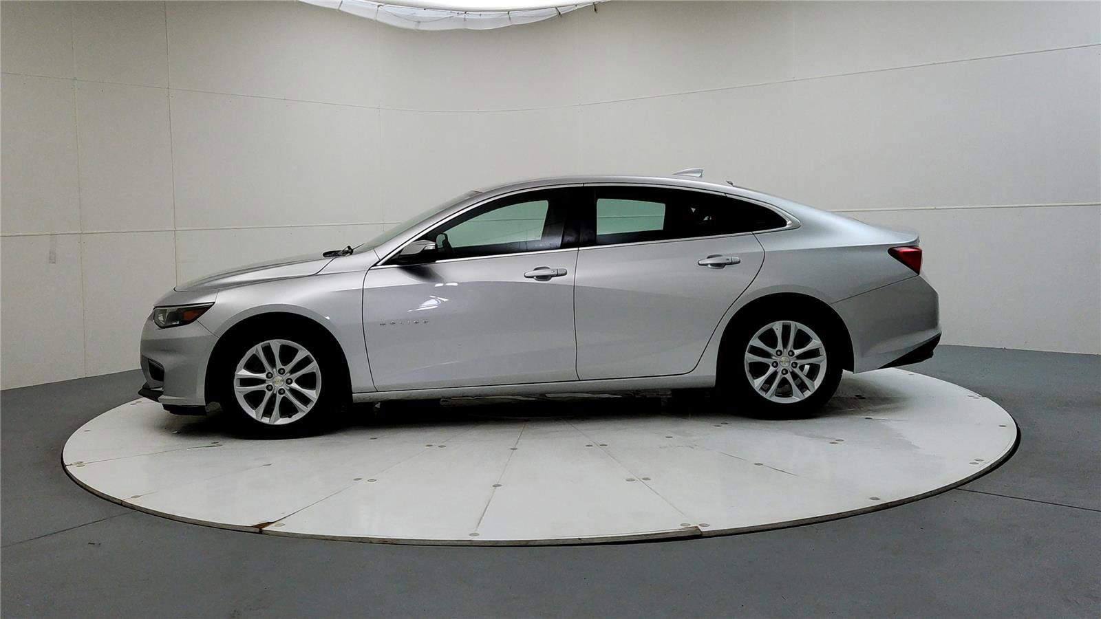 Used 2016 Chevrolet Malibu LT image 5