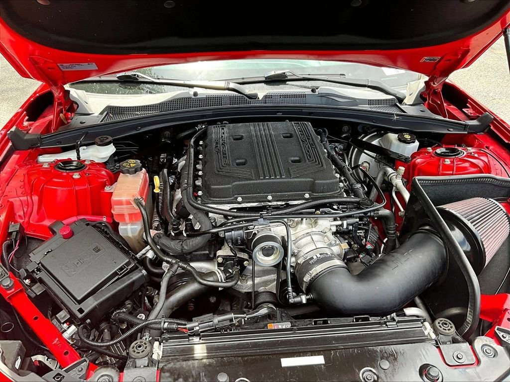 Used 2017 Chevrolet Camaro SS RWD image 29