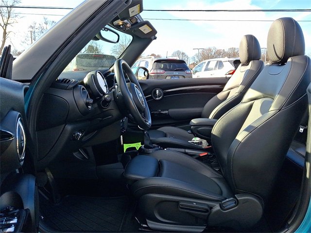 Used 2017 MINI Cooper S image 14