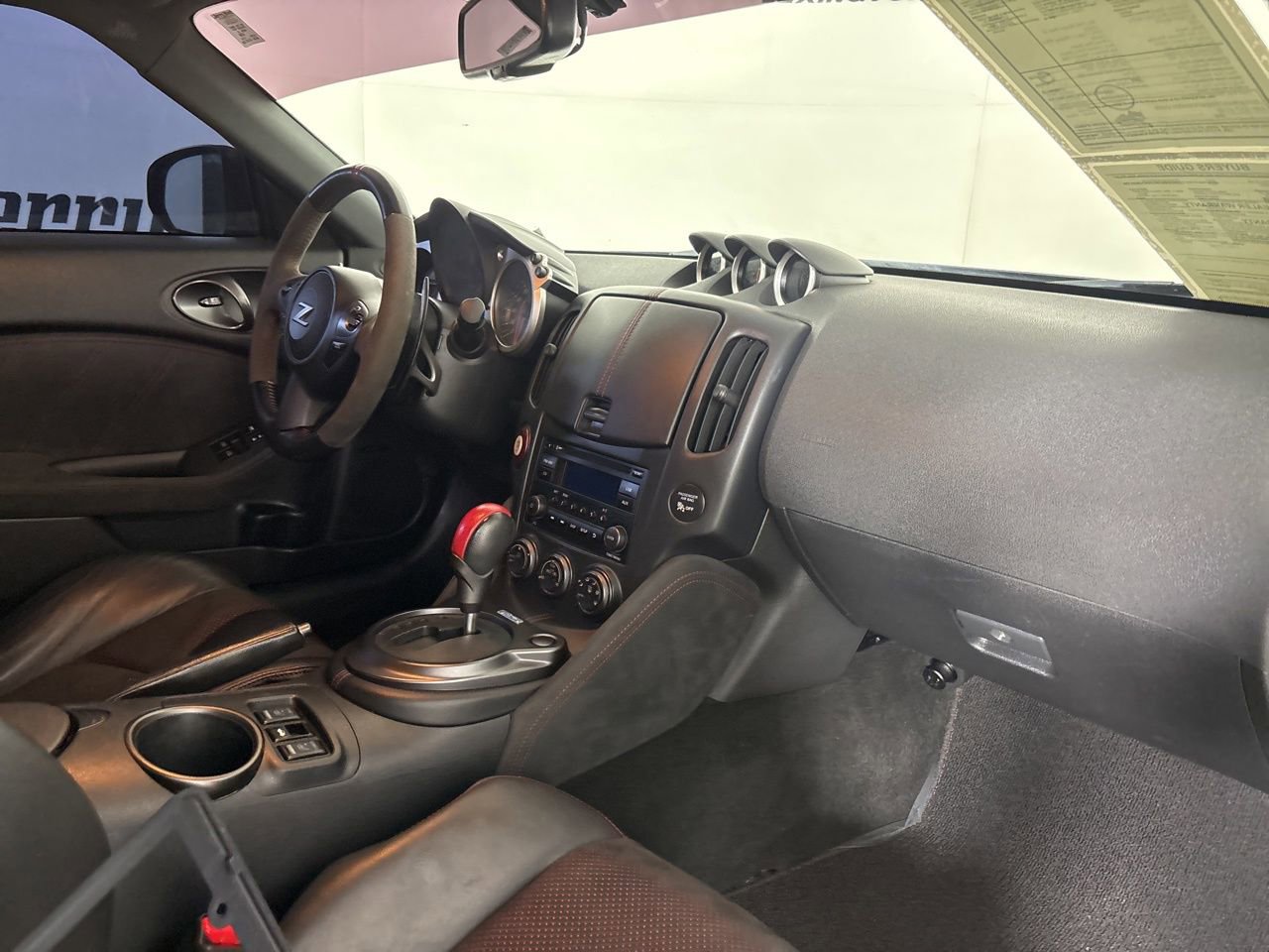 Used 2020 Nissan 370Z image 23