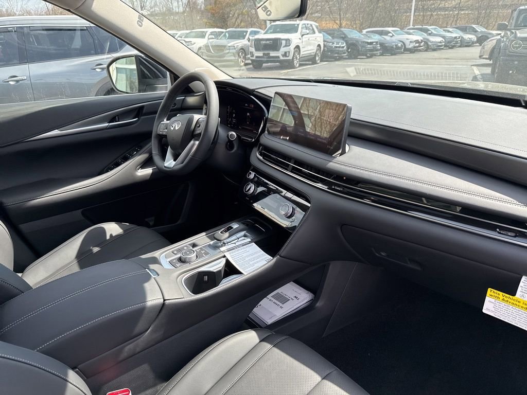 New 2026 INFINITI QX60 Luxe image 25