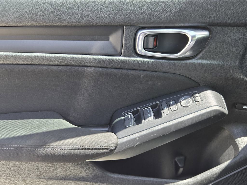 Used 2025 Honda Civic Sport image 27