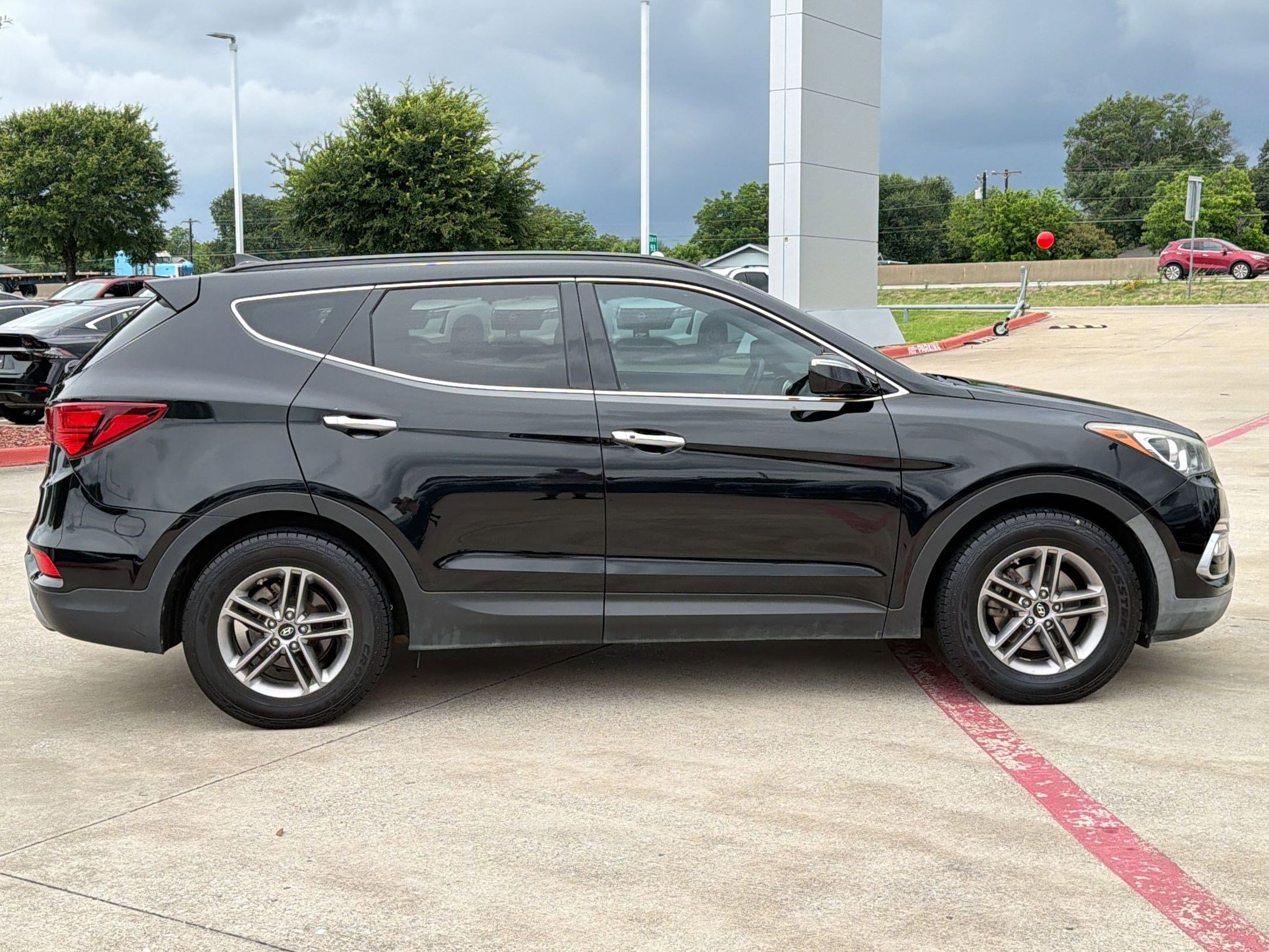 Used 2018 Hyundai Santa Fe Sport w/ 2.4L Tech Package 04 FWD image 6