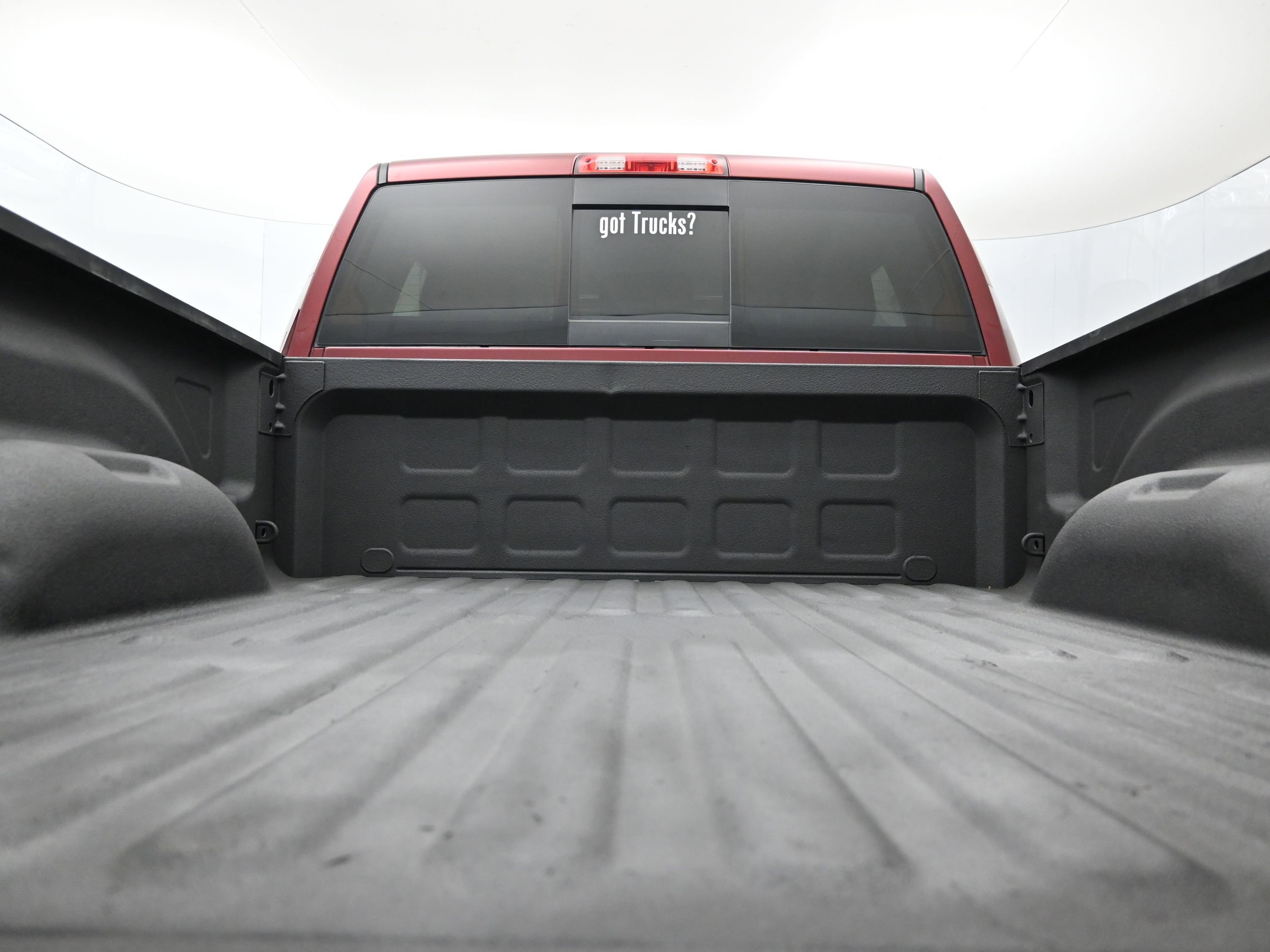 Used 2018 RAM 2500 Laramie w/ Off Road Package AWD/4WD image 7