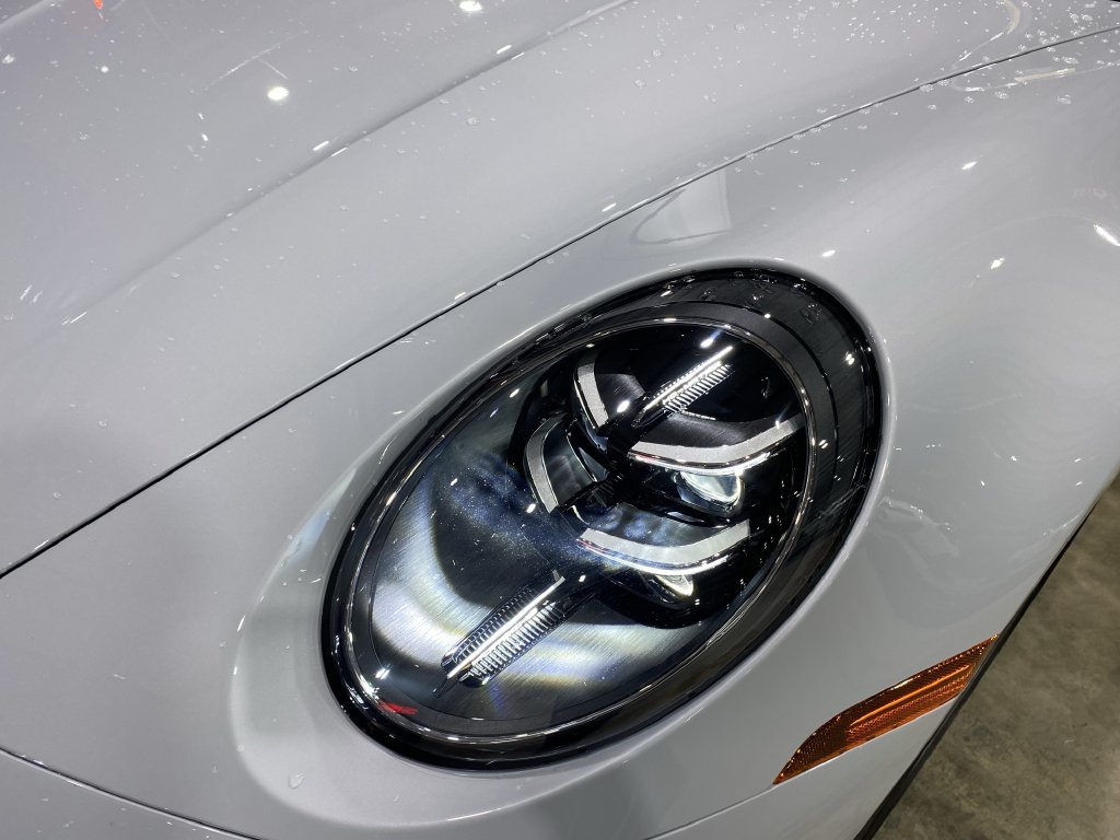 Used 2025 Porsche 911 Carrera RWD image 17
