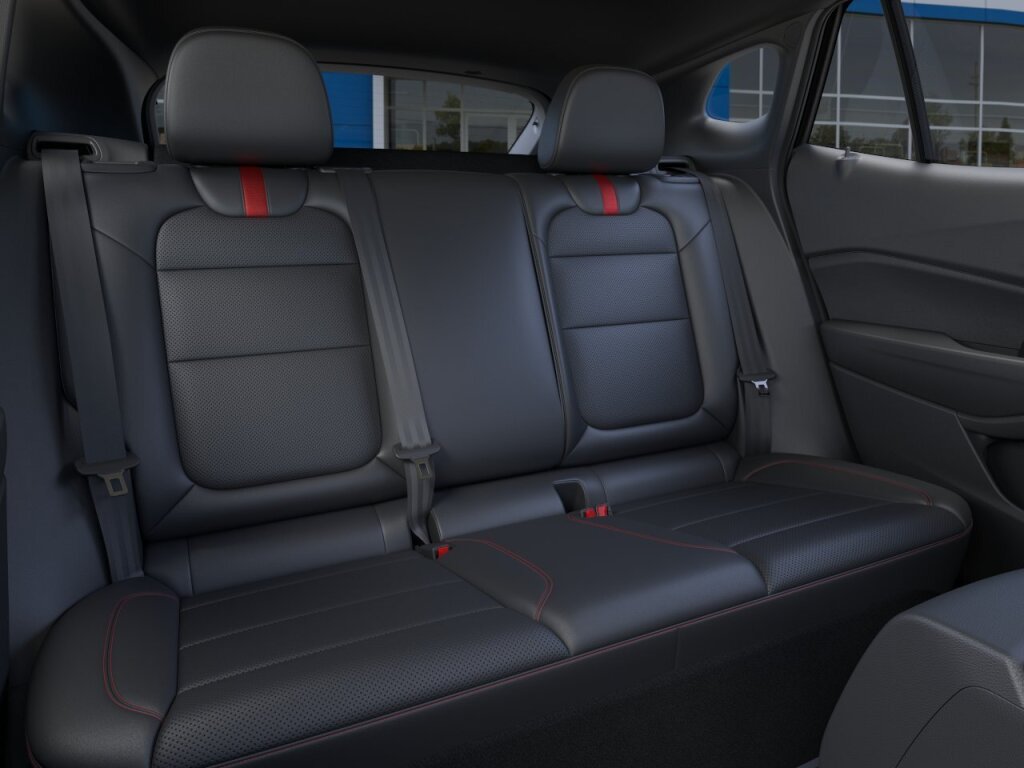New 2024 Chevrolet Trax RS w/ Sunroof Package FWD image 18
