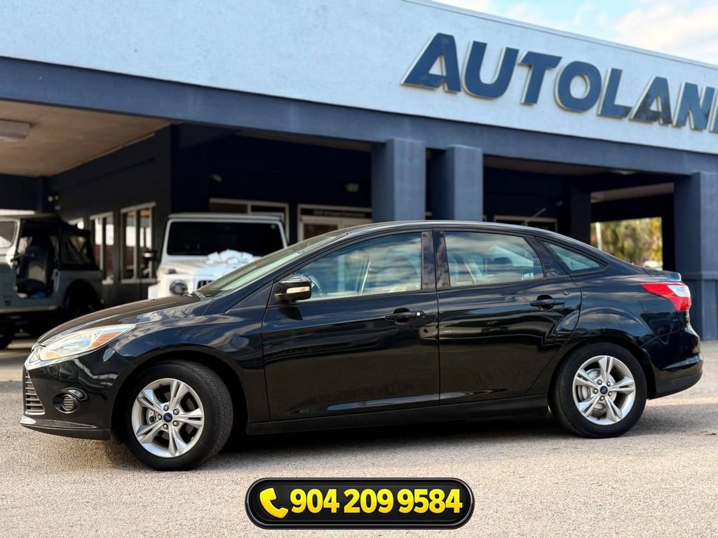 Used 2014 Ford Focus SE FWD image 4