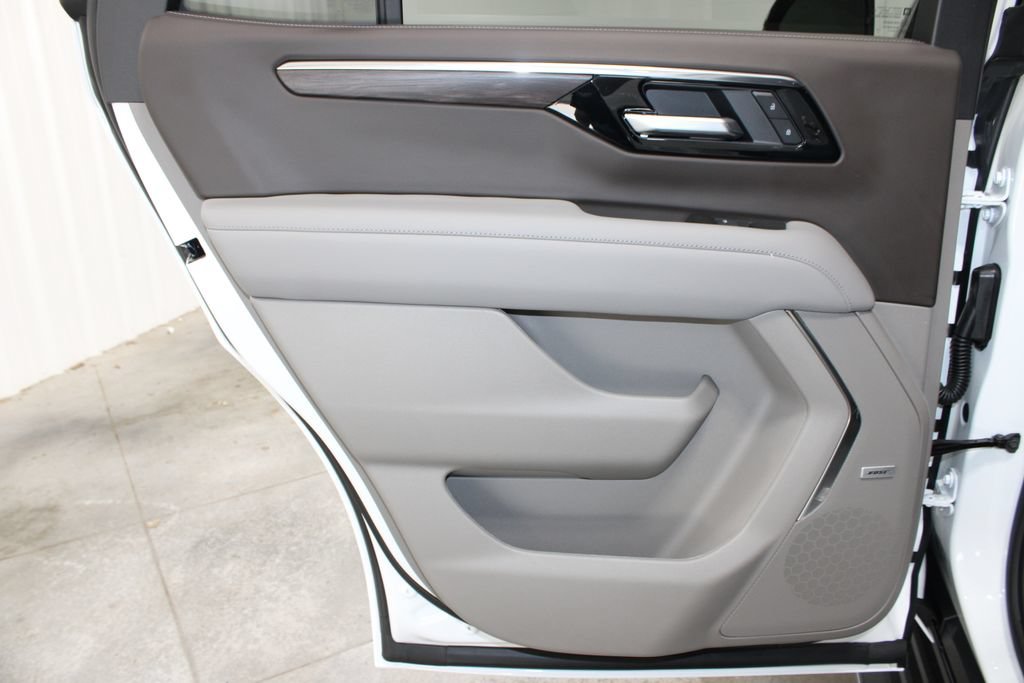 New 2026 Chevrolet Tahoe LT w/ Comfort Package AWD/4WD image 23