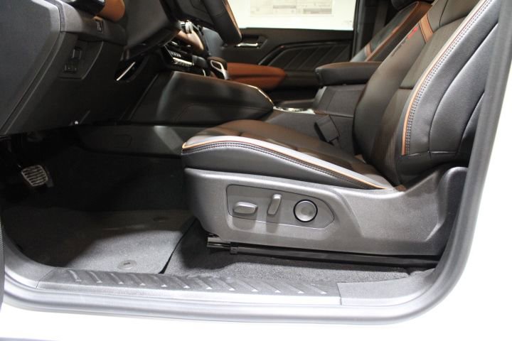 New 2026 GMC Canyon AT4 w/ Technology Plus Package image 20