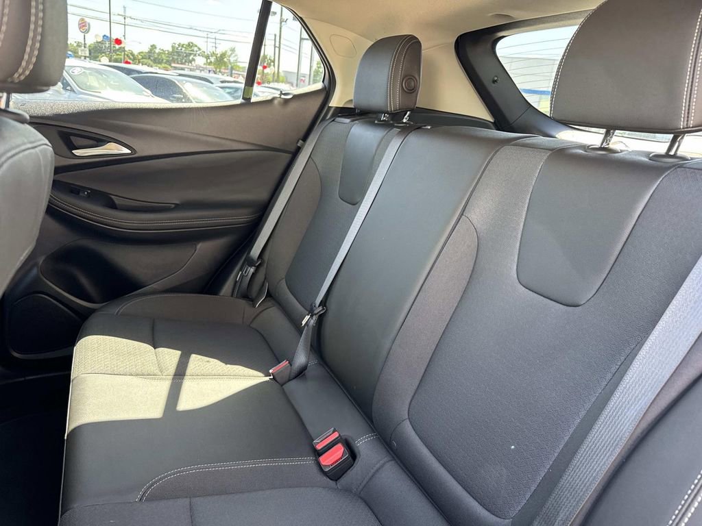 Used 2025 Buick Encore GX Preferred AWD/4WD image 16