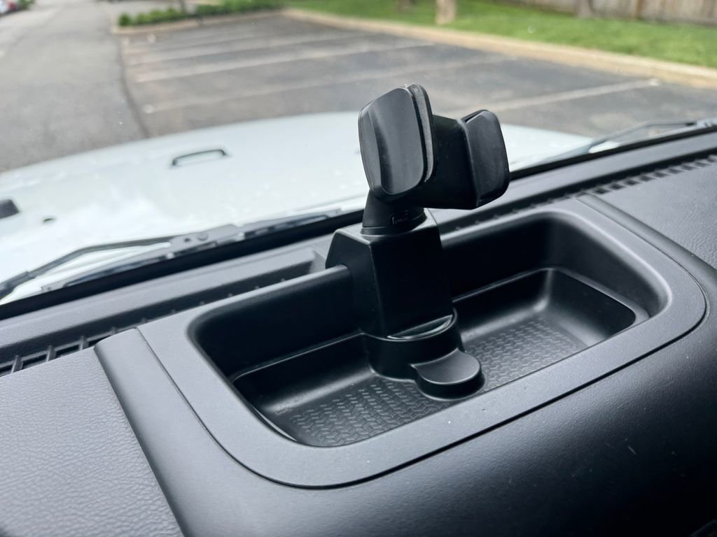 Used 2017 Jeep Wrangler Unlimited Sahara w/ Max Tow Package AWD/4WD image 27