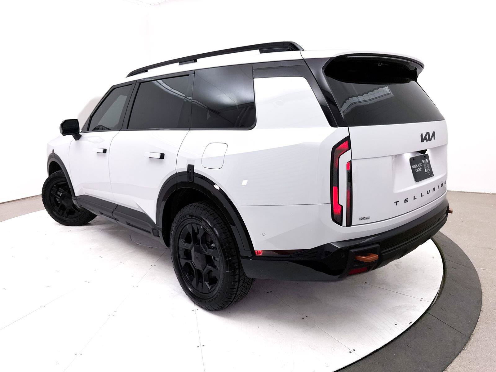 Certified 2027 Kia Telluride SX Prestige X-Pro AWD/4WD image 2
