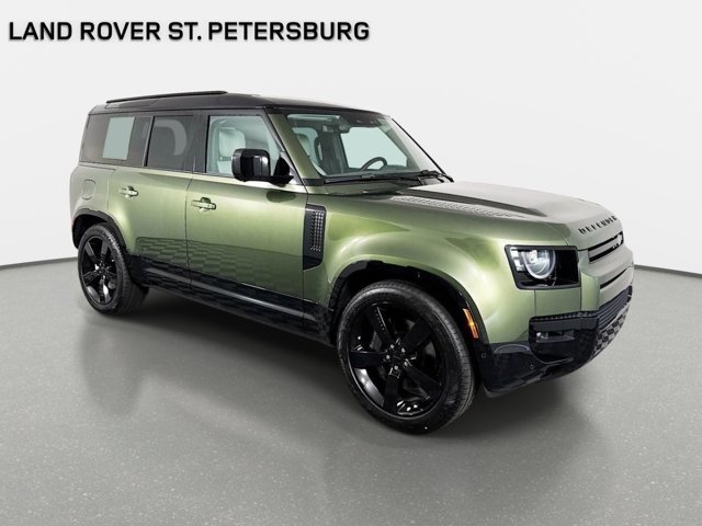 Used 2026 Land Rover Defender 110 X-Dynamic SE image 3