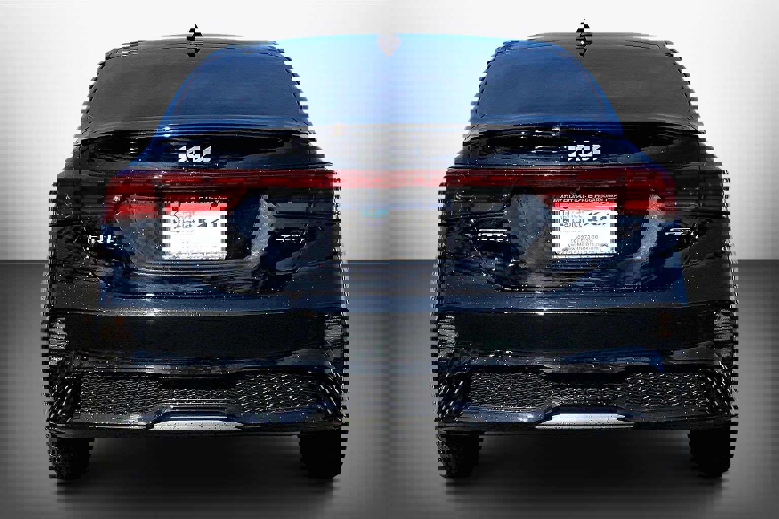 Used 2023 Kia Forte GT-Line w/ GT-Line Premium Package image 6