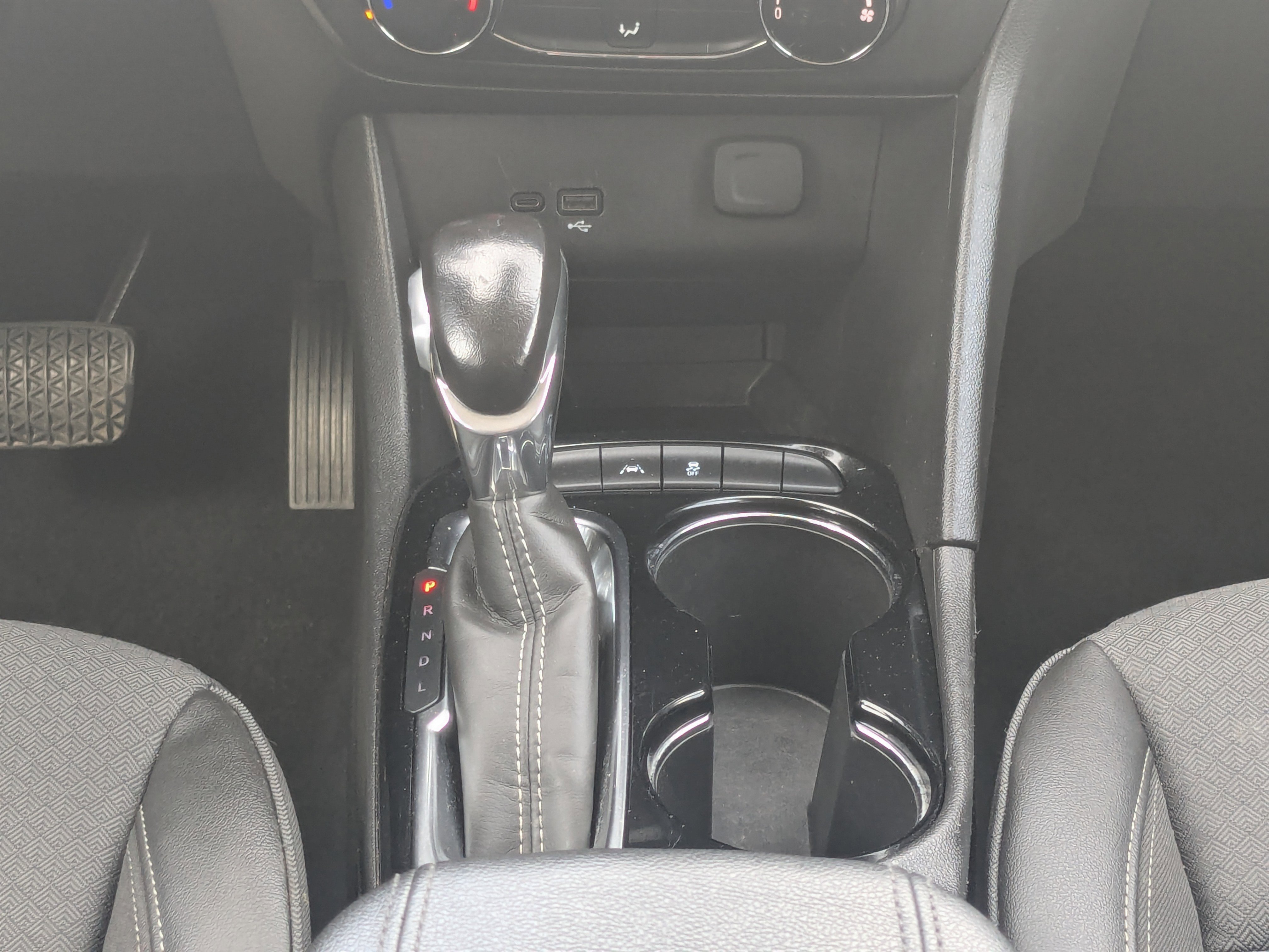 Used 2024 Buick Encore GX Preferred FWD image 21