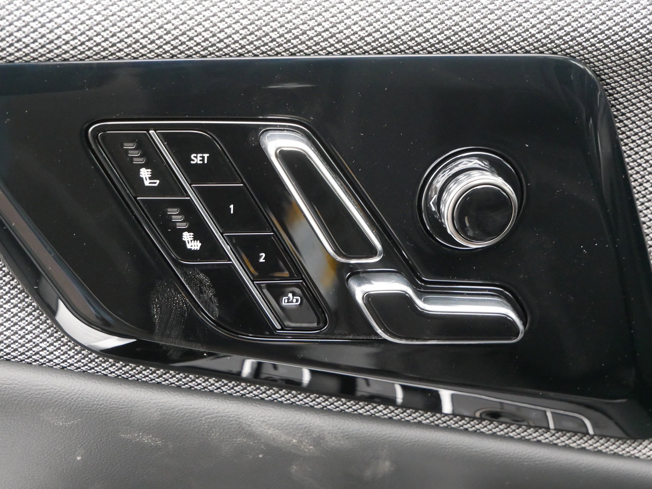 New 2026 Cadillac Optiq Sport 1 image 17