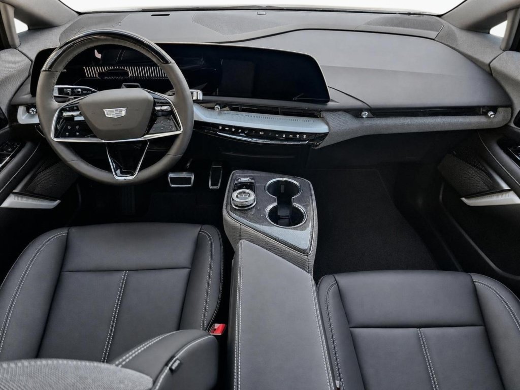 New 2026 Cadillac Optiq Sport 1 RWD image 37