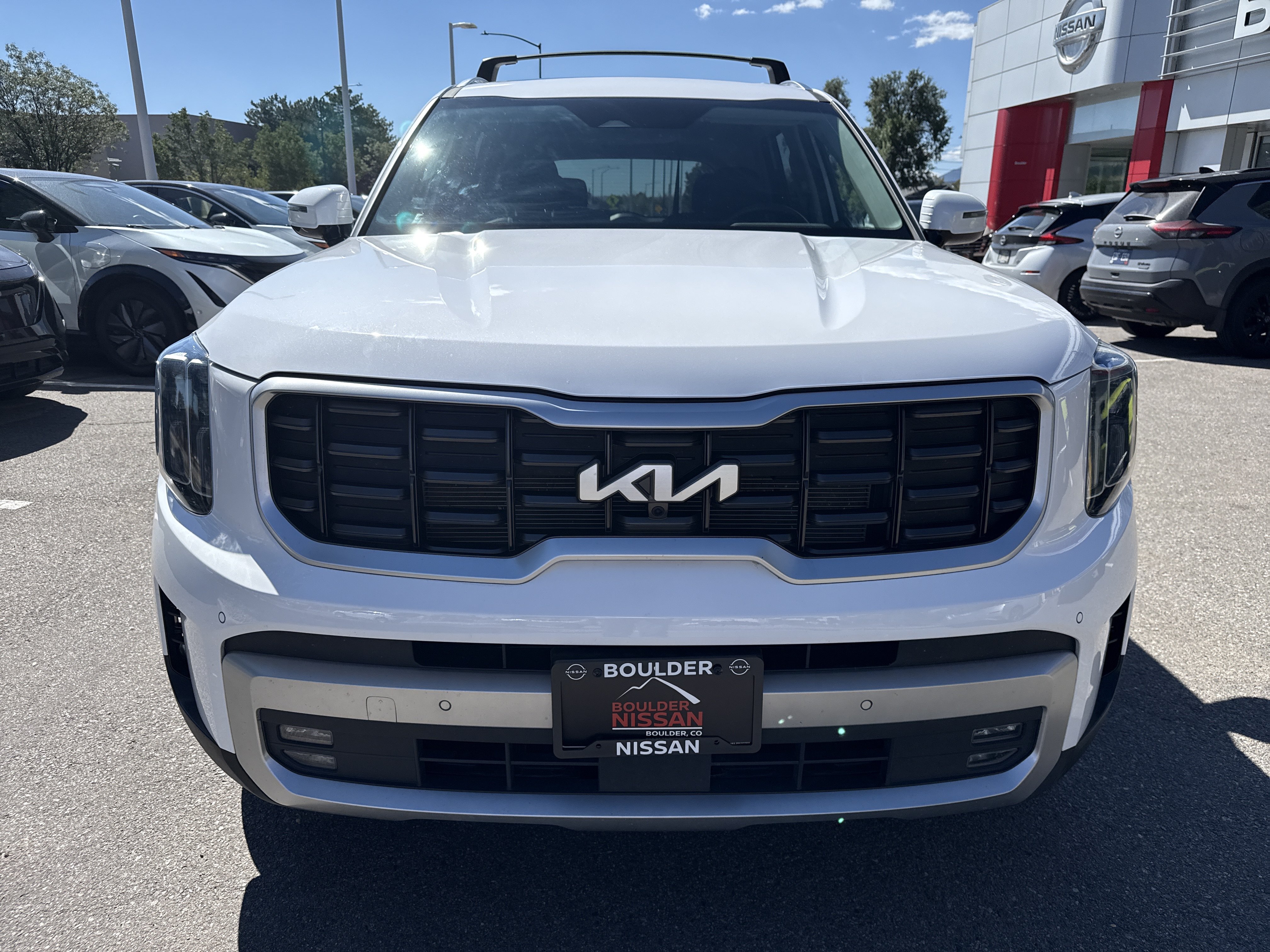 Used 2024 Kia Telluride SX AWD/4WD image 2