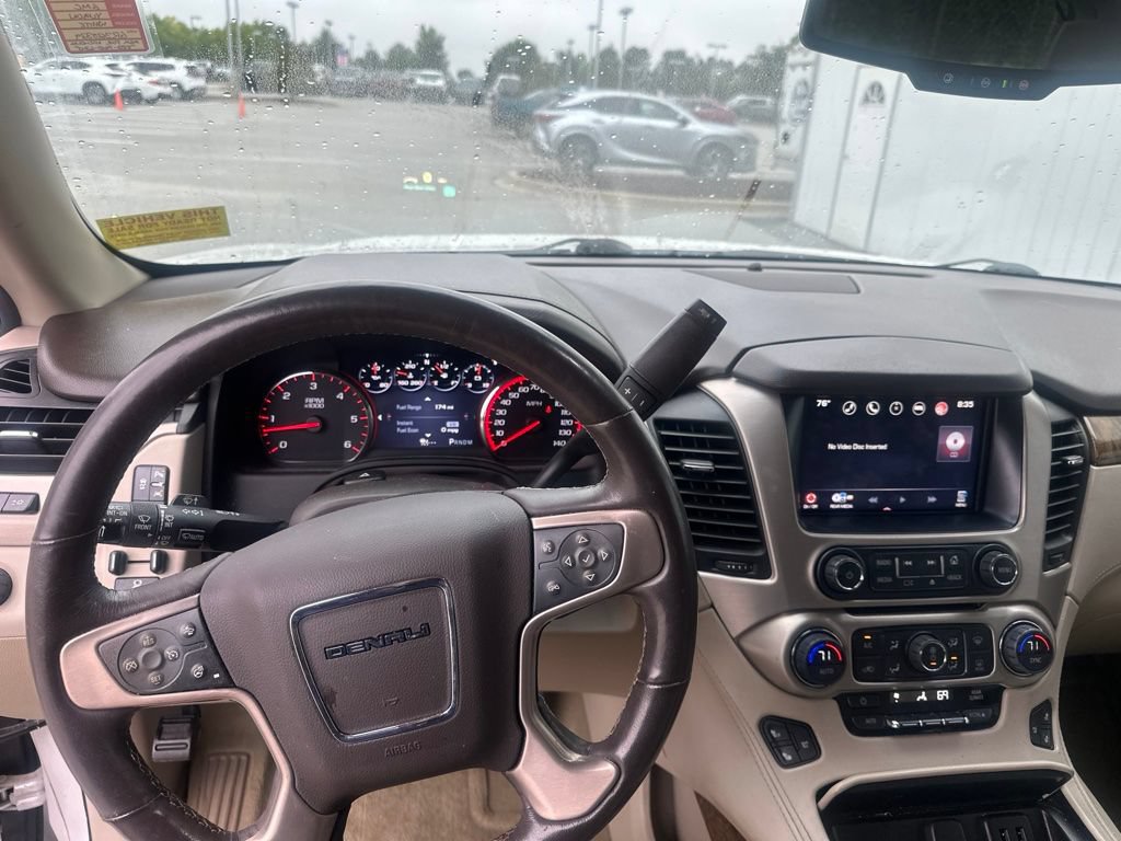 Used 2016 GMC Yukon Denali w/ Open Road Package AWD/4WD image 6