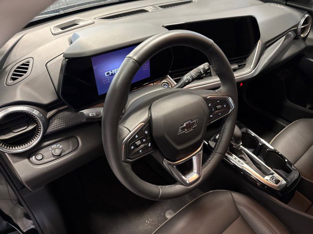 Used 2025 Chevrolet Trax ACTIV w/ Driver Confidence Package image 17