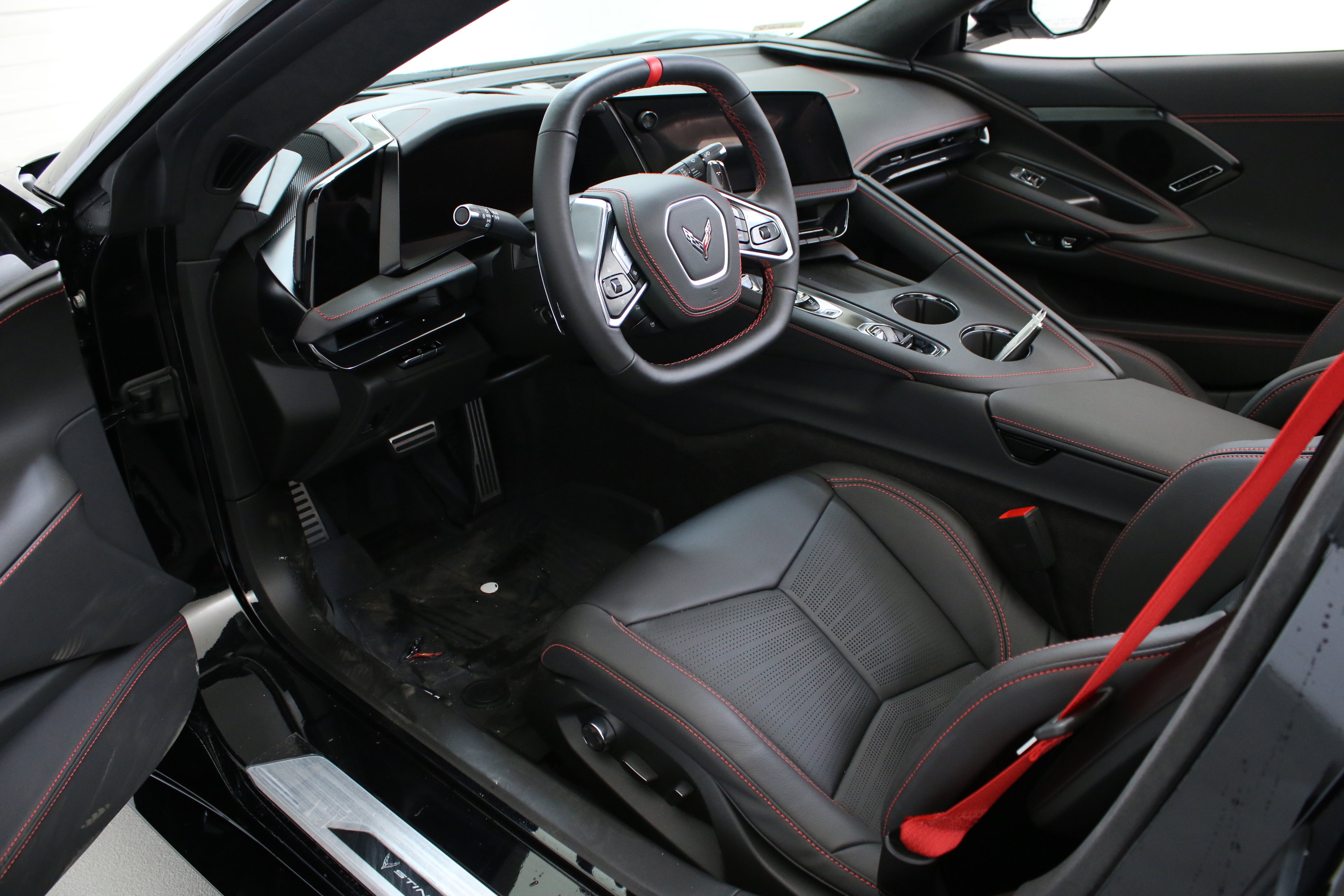 Certified 2026 Chevrolet Corvette Stingray Premium Conv w/ Z51 Performance Package RWD image 30