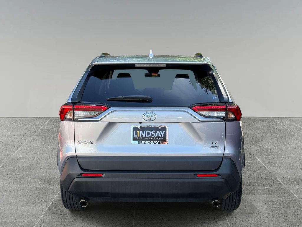 Used 2021 Toyota RAV4 LE AWD/4WD image 11