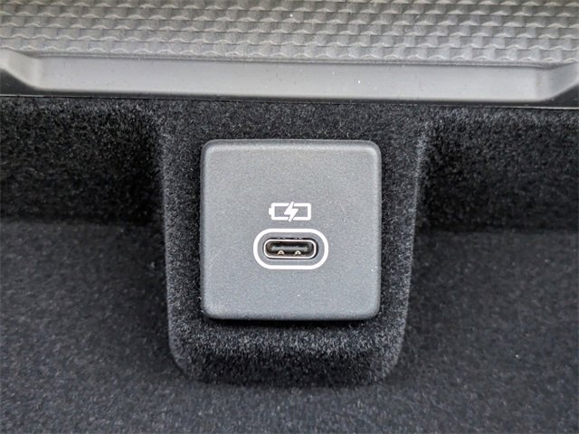 New 2025 Land Rover Range Rover SE image 17