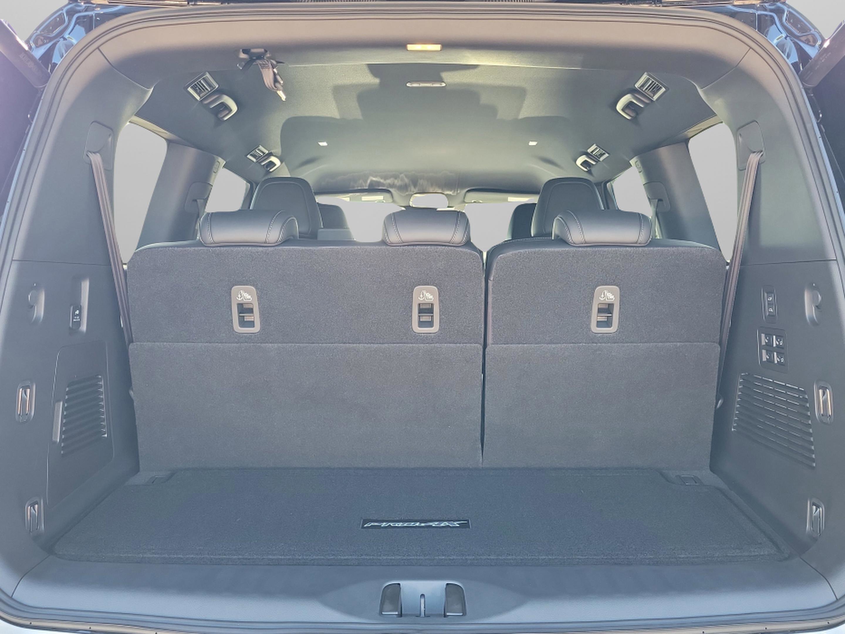 New 2025 Nissan Armada PRO-4X image 31