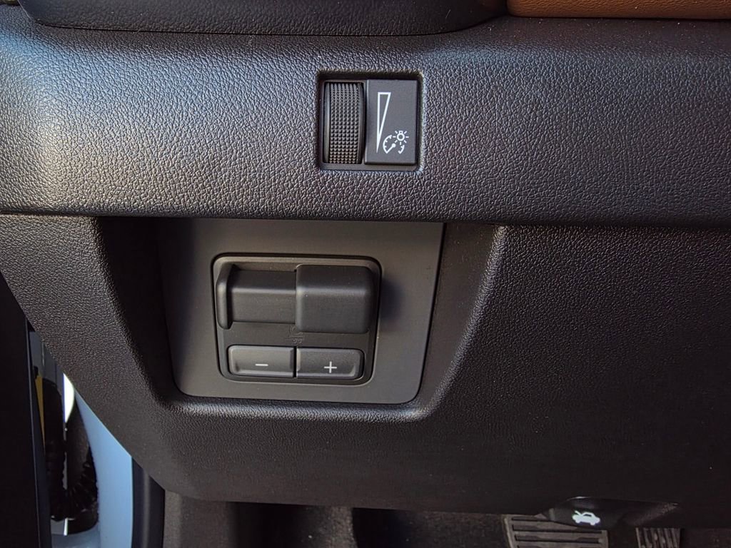 New 2026 GMC Canyon AT4 AWD/4WD image 13