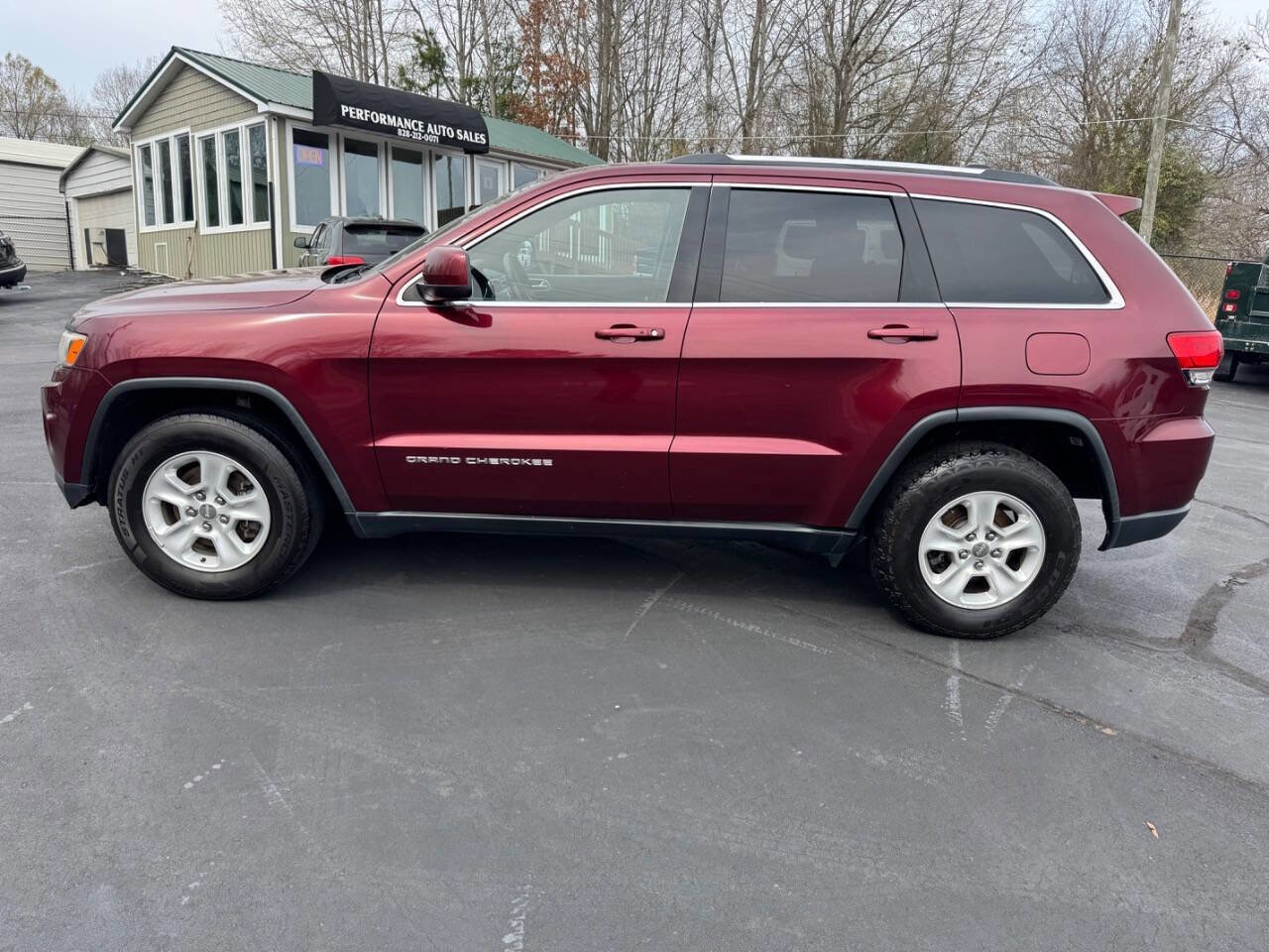 Used 2016 Jeep Grand Cherokee Laredo w/ Quick Order Package 23E AWD/4WD image 2